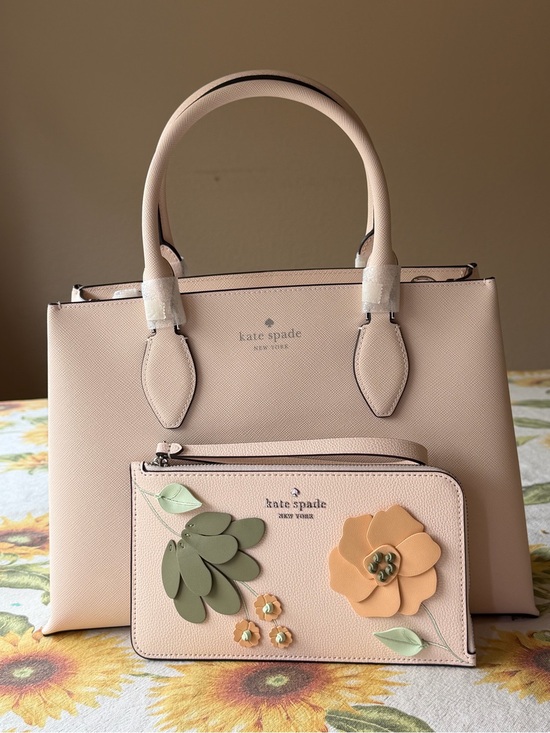 kate spade Handbags - 💐🌼💐 KATE SPADE RAE PEACH MEDIUM SATCHEL AND LUCY FLORAL WRISTLET 💐🌼💐 NWT 💐🌼💐